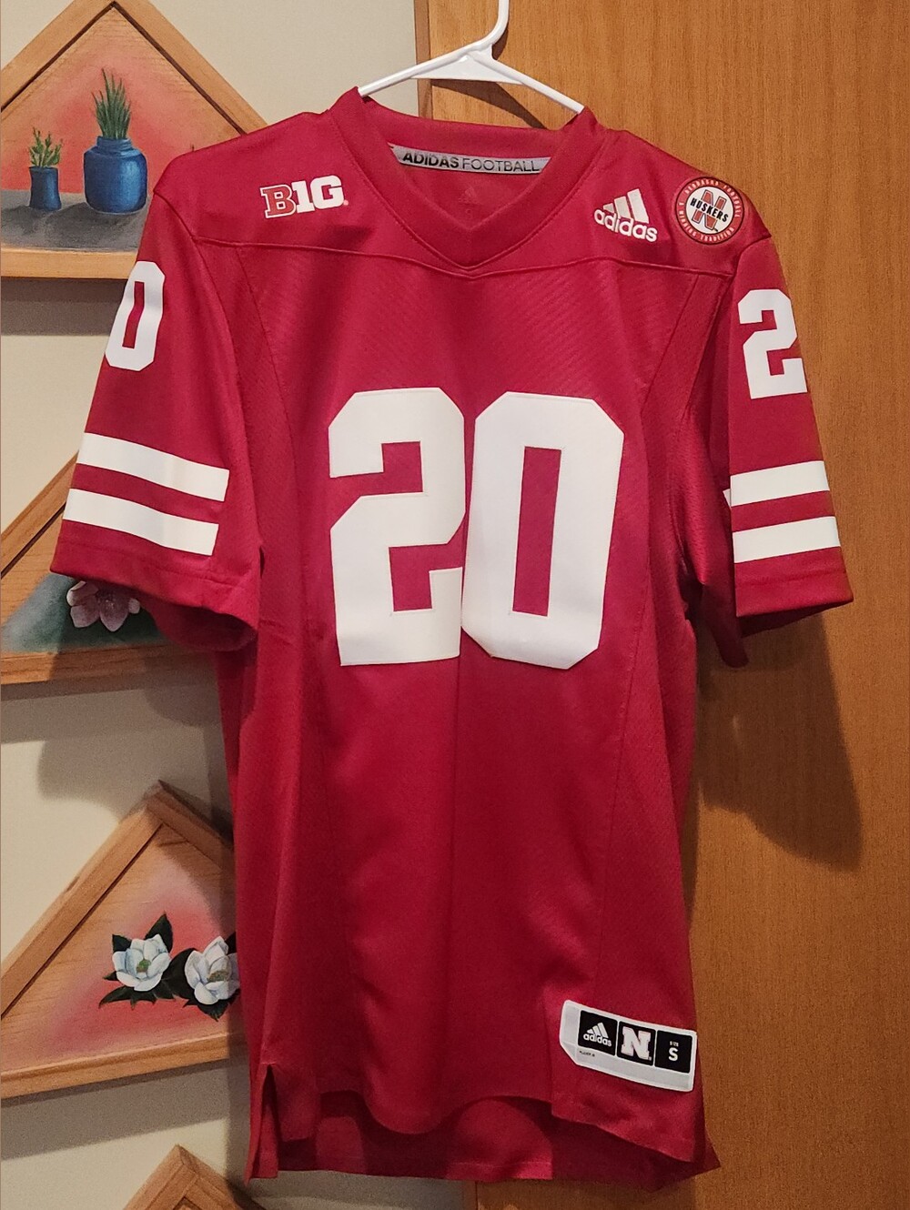 Nebraska Cornhuskers Adidas Big10 Jersey sz Small #20 Huskers Big Ten Football
